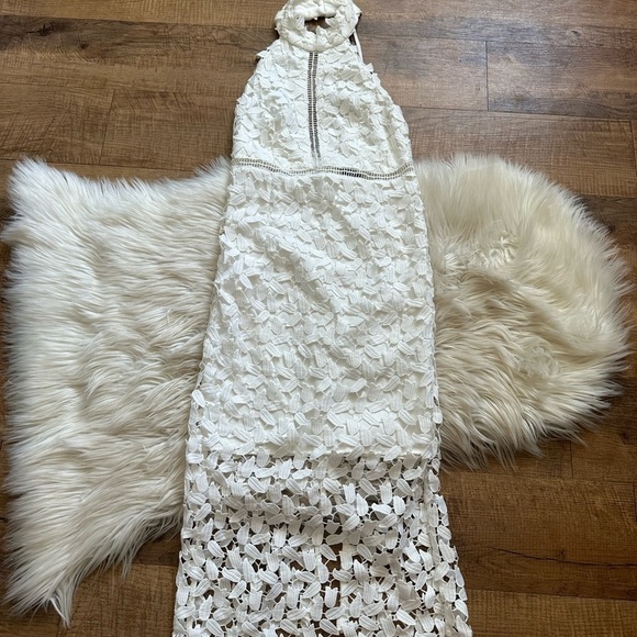 BARDOT Gemma Halter Dress - Picture 2 of 5